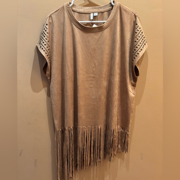 Cato Festival Bohemian Faux Suede Fringe Short Studded Sleeve Top NWT Size 18/20 - Picture 2 of 8